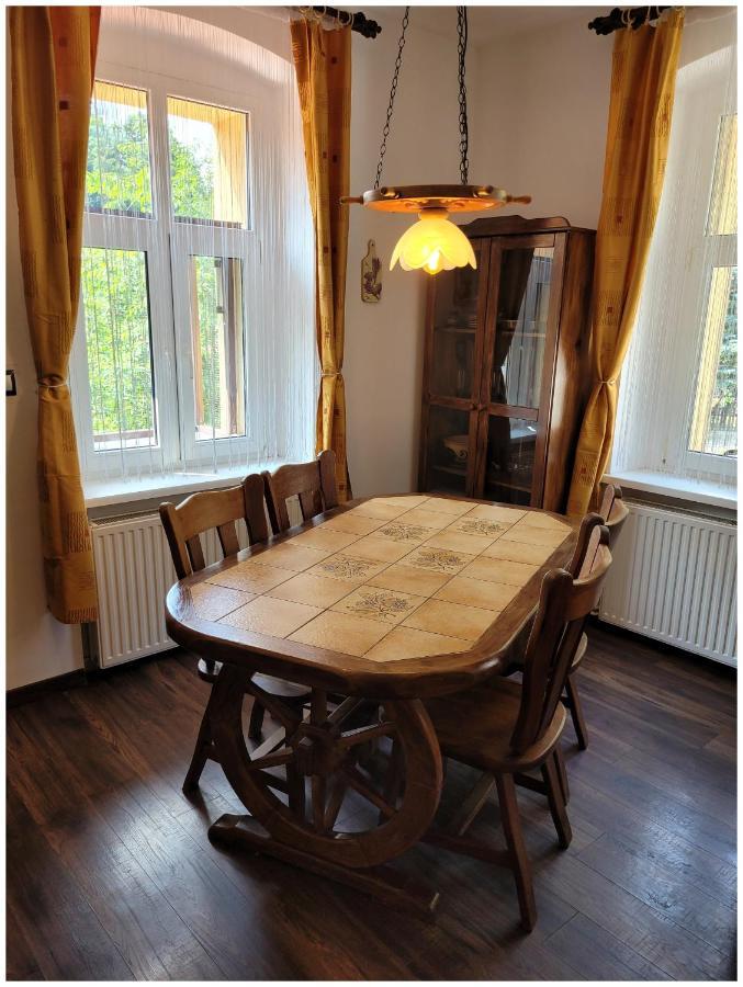 Apartament Kocie Sny - Pod Zamkiem Chojnik Daire Jelenia Gora Dış mekan fotoğraf